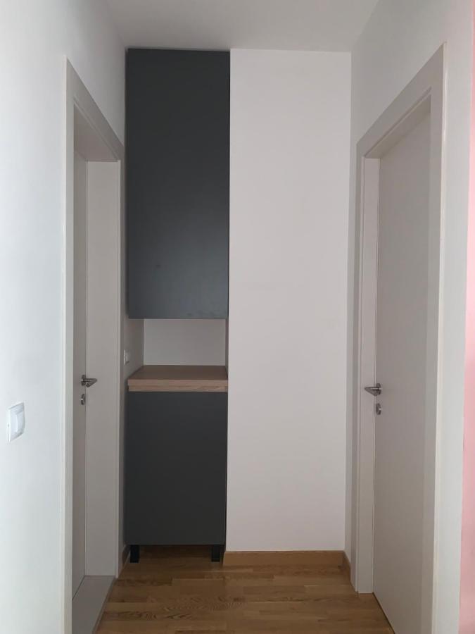 Pink Modern Apartment Escópia Exterior foto